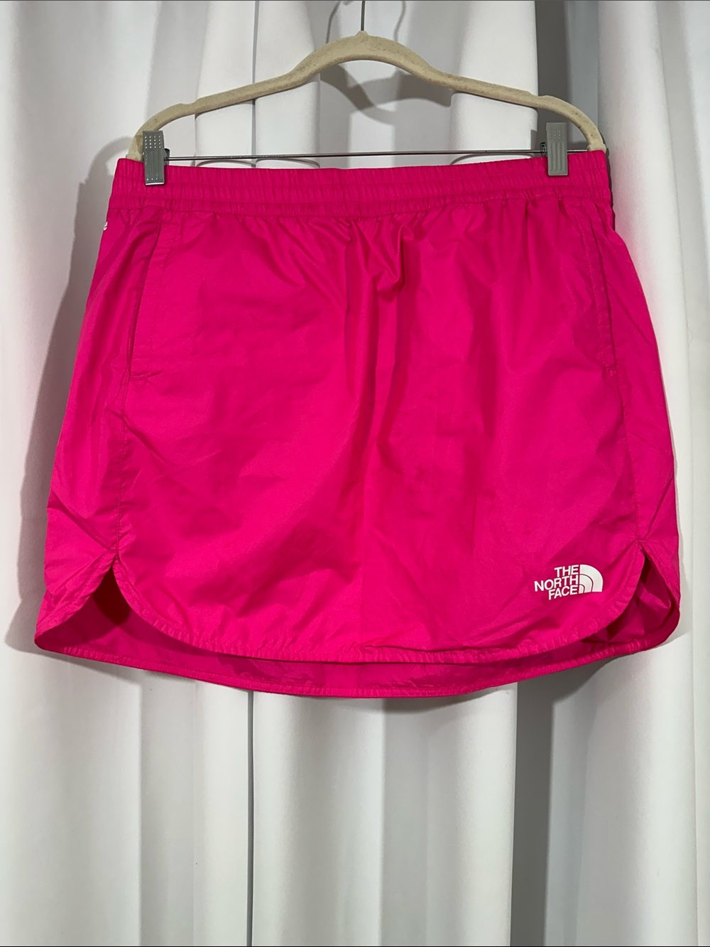 The North Face Skirt Size L Hot Pink Athletic Athleisure Sporty Running Skirt